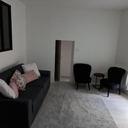 Tres Bel Appartement Кондрию Екстериор снимка