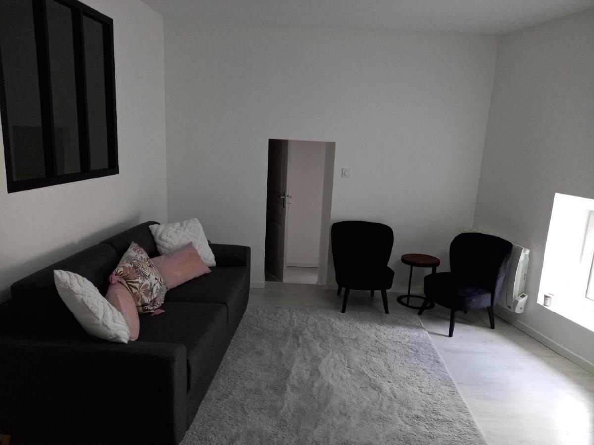 Tres Bel Appartement Кондрию Екстериор снимка